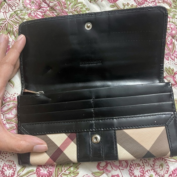 Burberry patent leather wallet - Picture 4 of 9